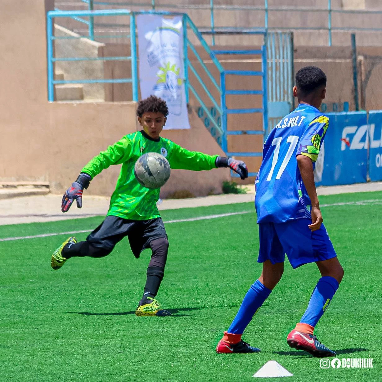 صورة من الملعب 5